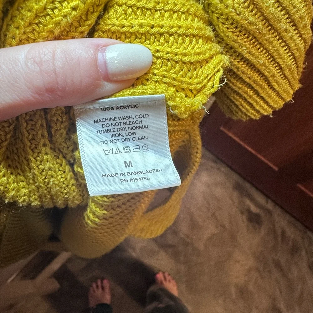 Mote Yellow Sweater, Medium/M